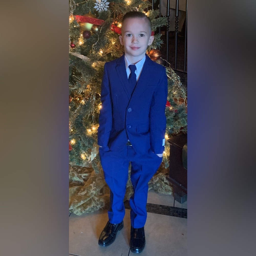 Oppo Suit from Macys - Navy Royal Blue, Slim Fit. Very unique looking. - Picture 4 of 4